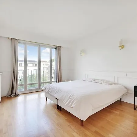 Apartment La Muette Paris